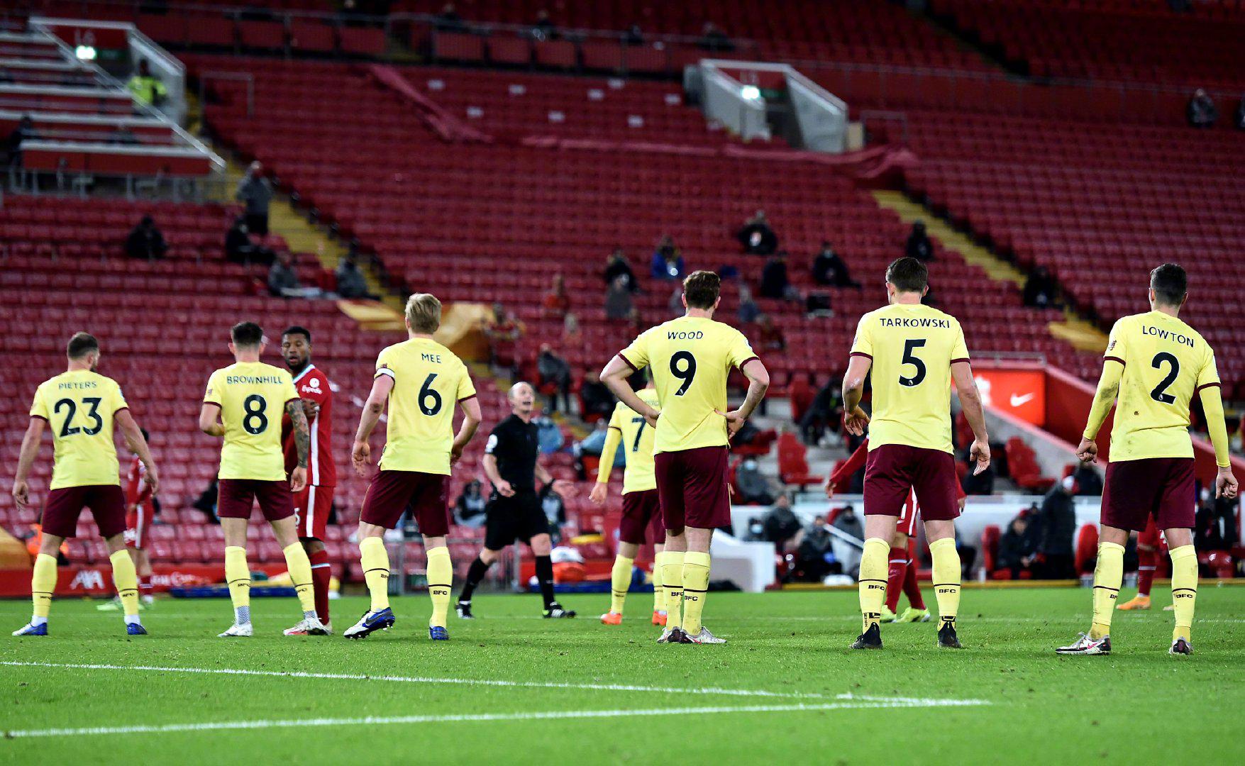 新月积极展 新月积极展